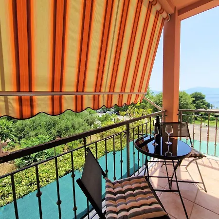 Appartement Ana - Gradac (Split-Dalmatia)