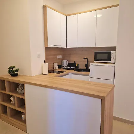 Appartement Ana - *