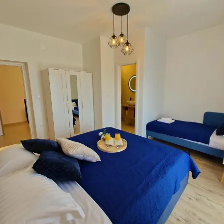 Ana - Apartment
